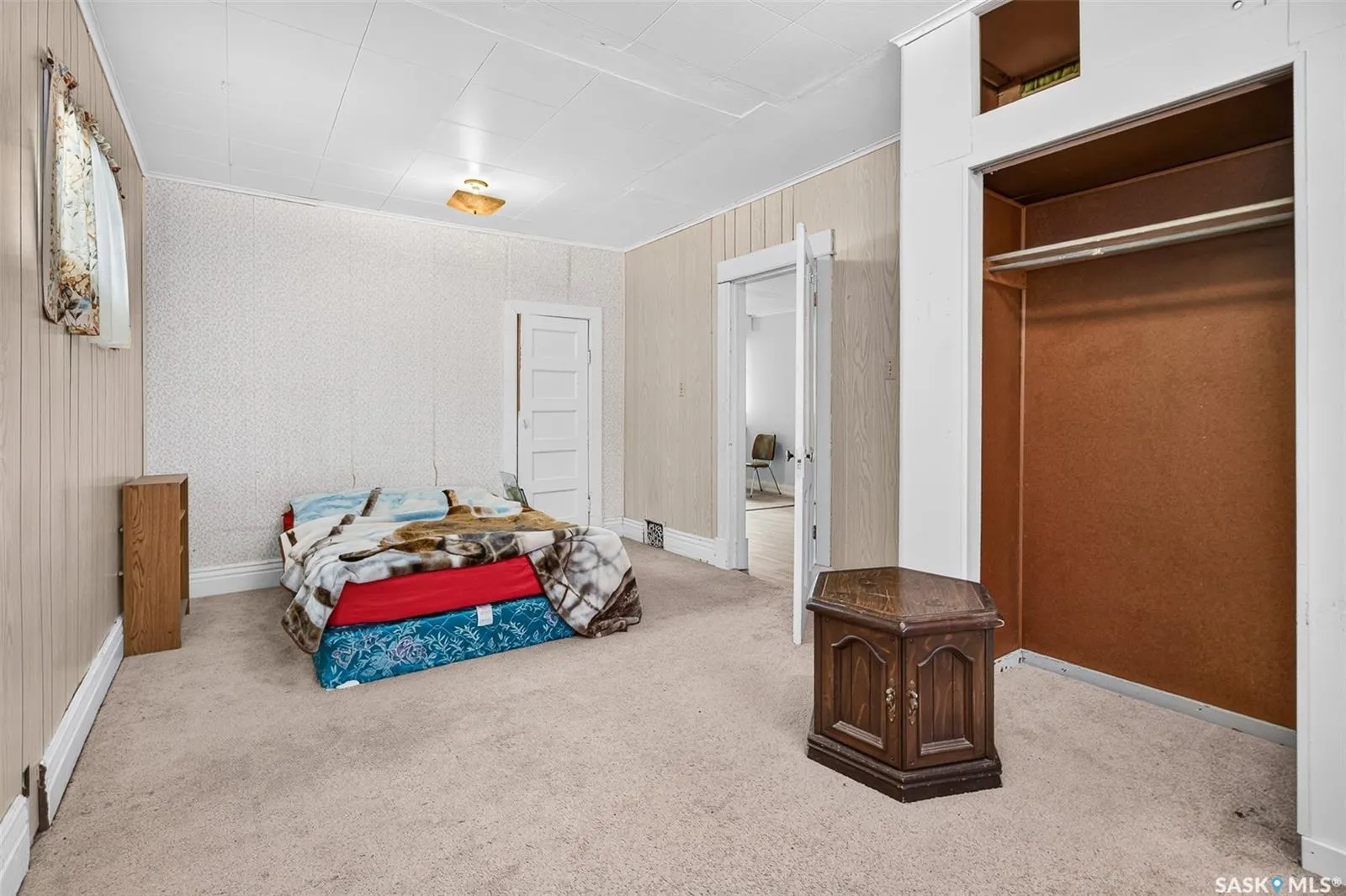 55 Iroquois STREET W