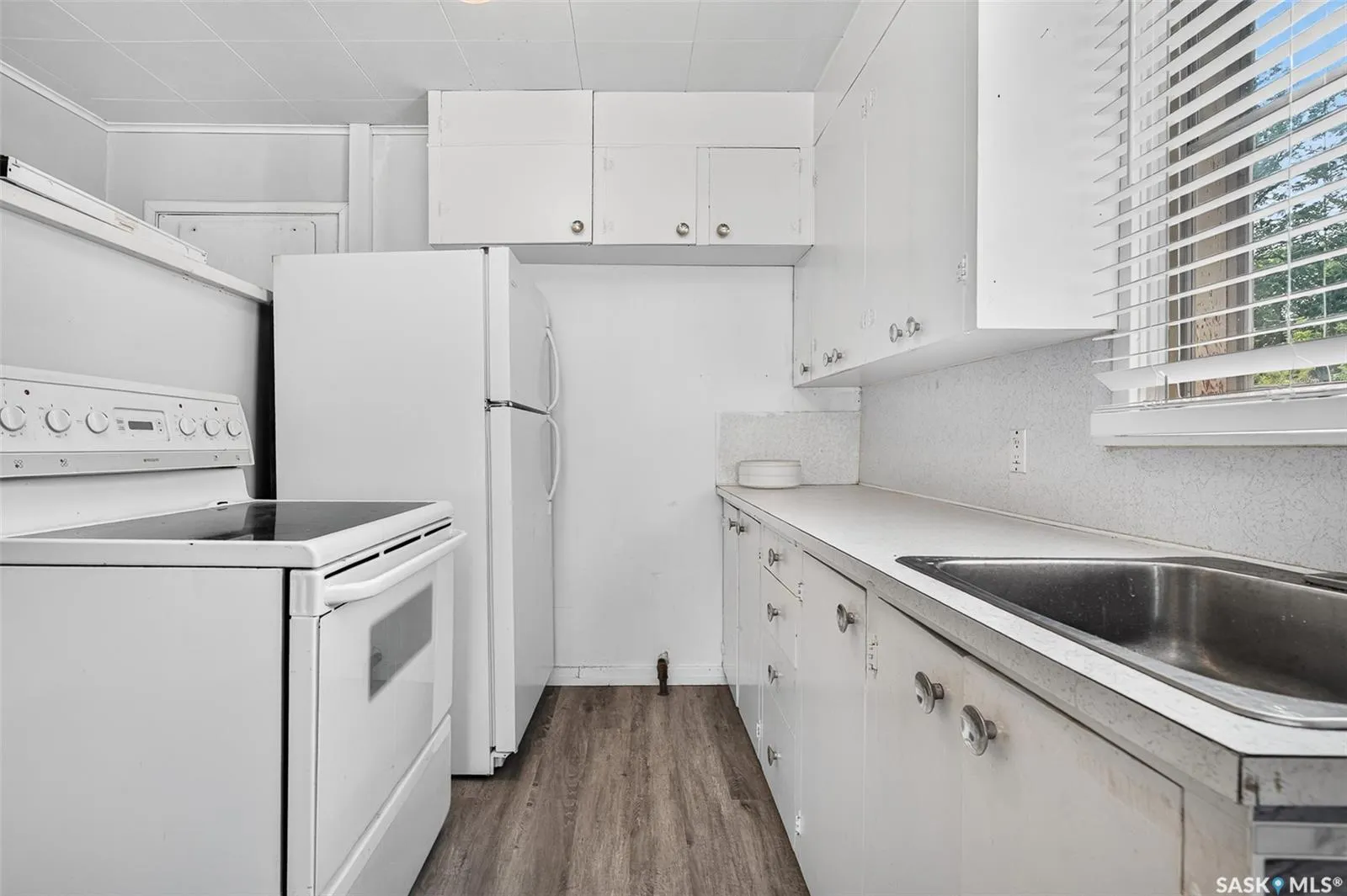 55 Iroquois STREET W