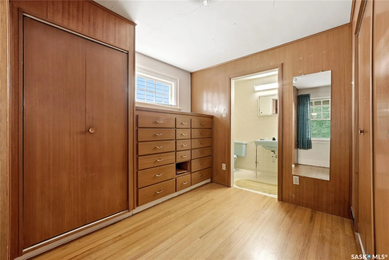 21 Angus CRESCENT