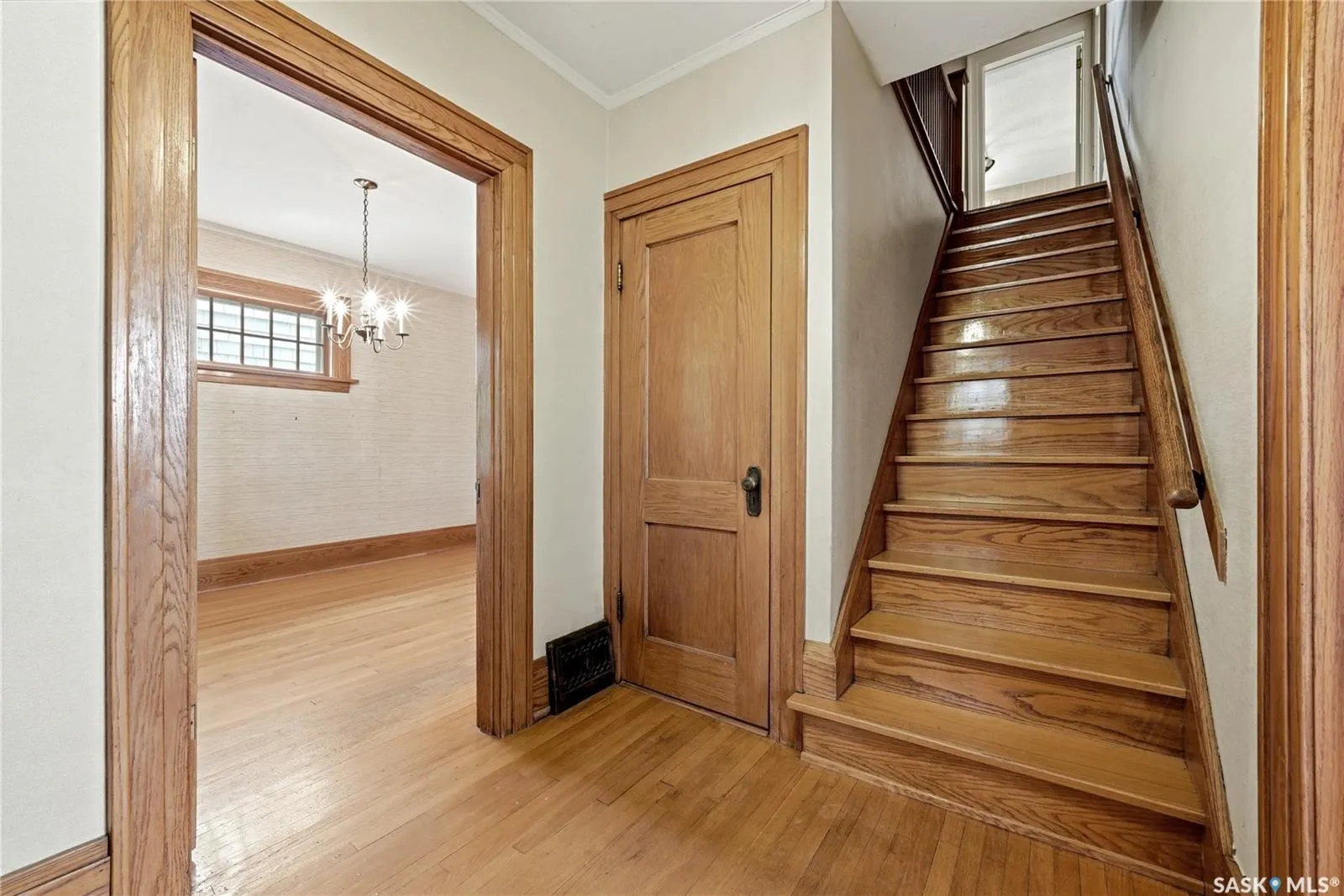 21 Angus CRESCENT