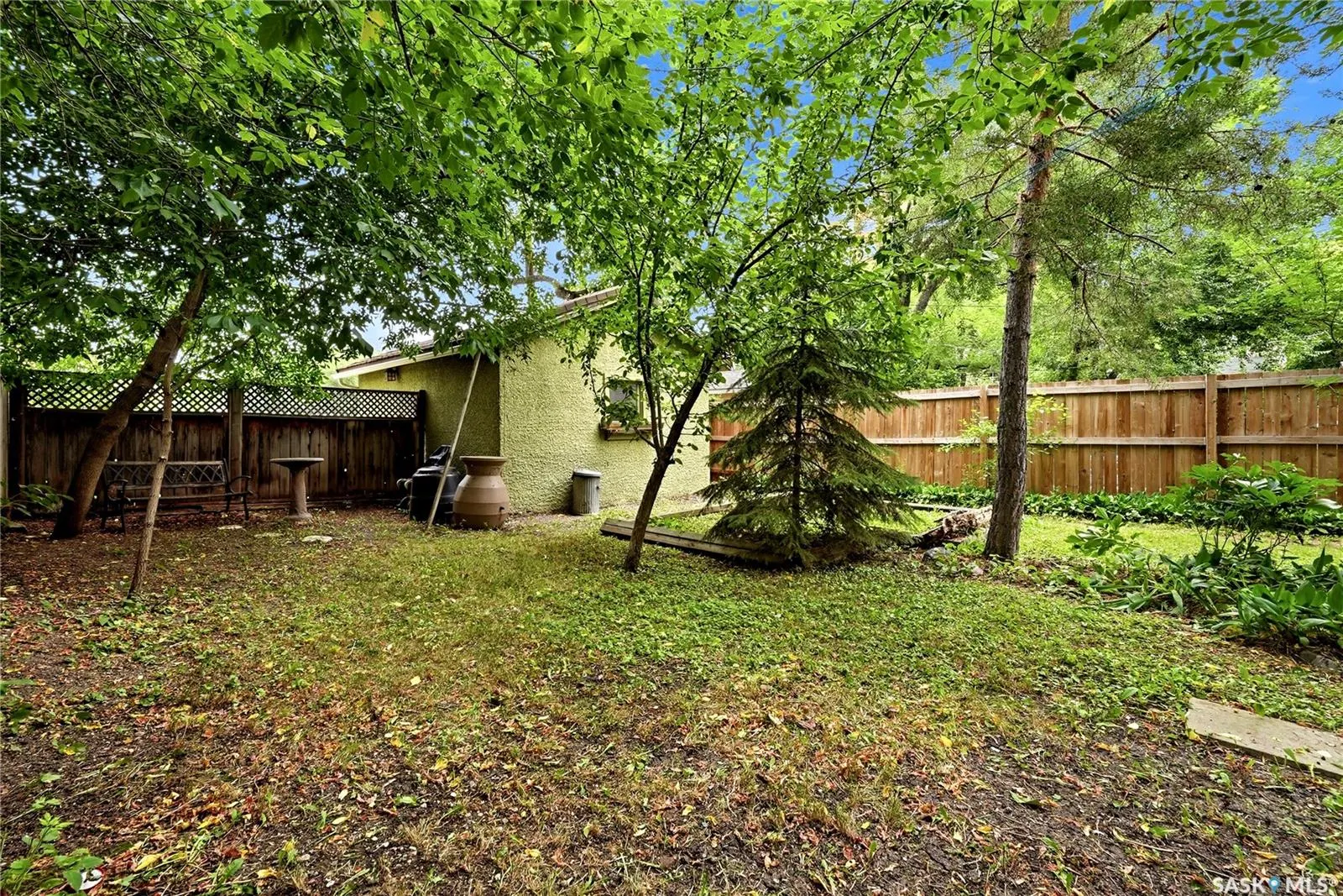 21 Angus CRESCENT