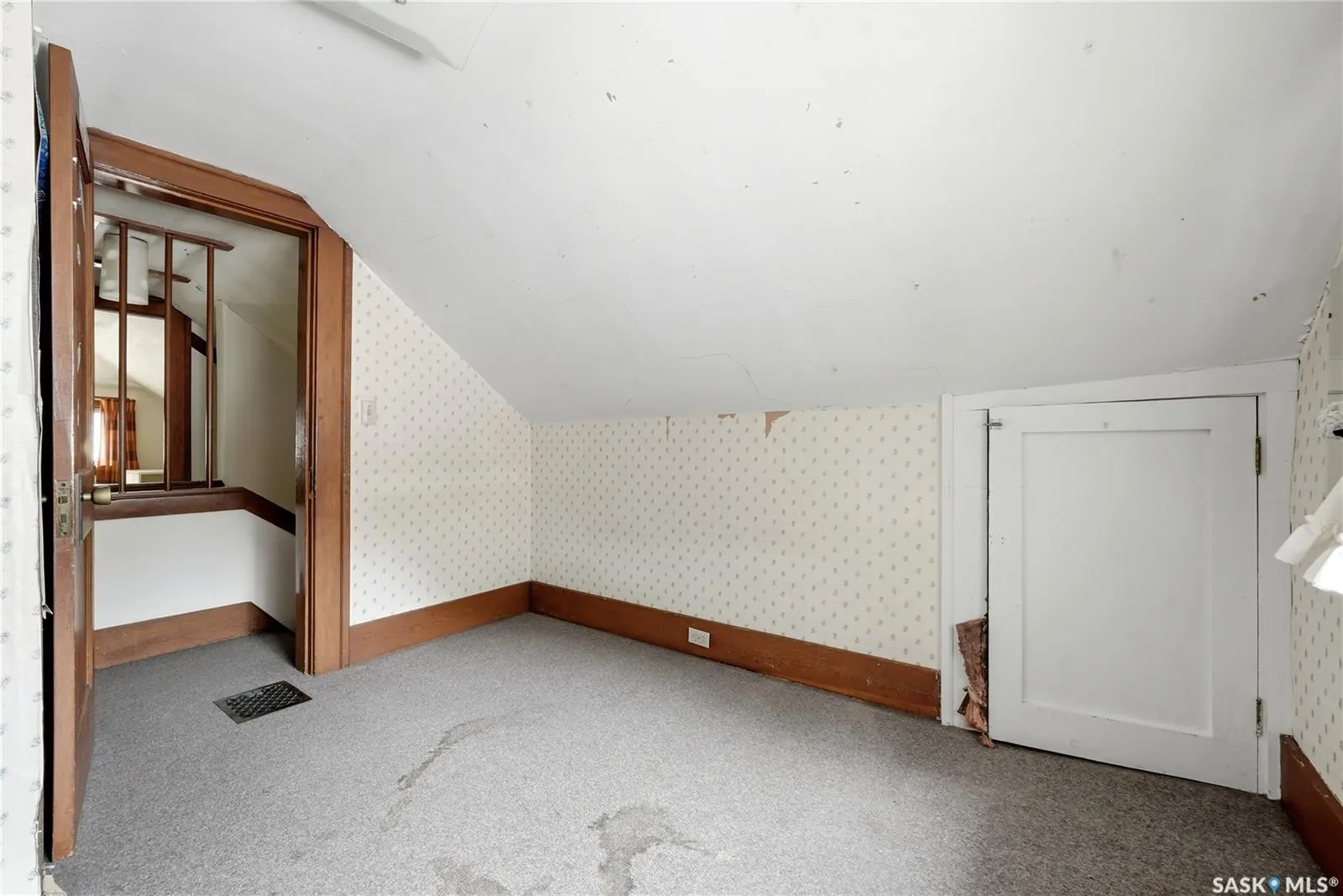 21 Angus CRESCENT