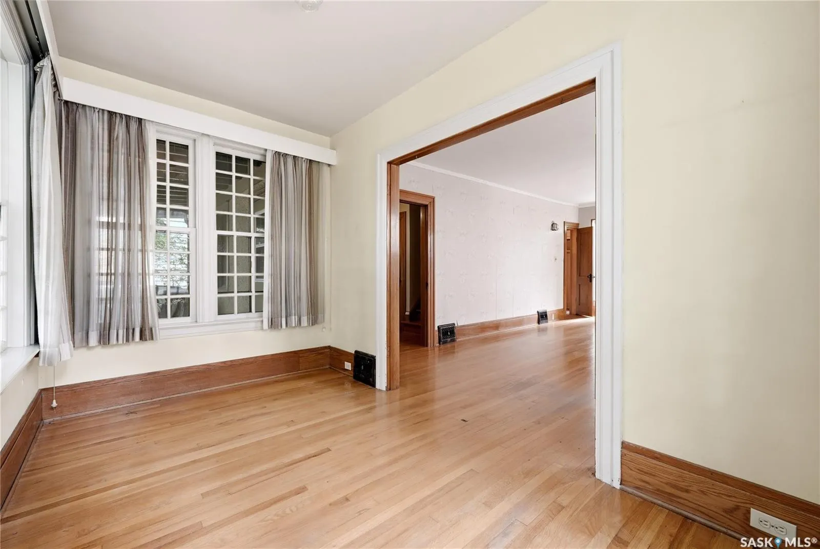 21 Angus CRESCENT