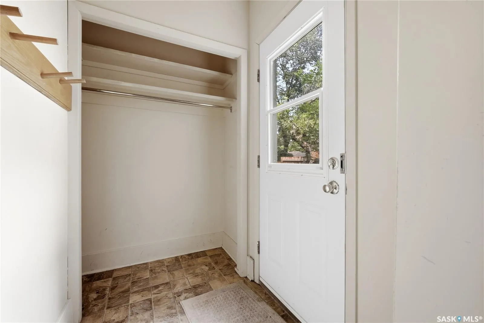 21 Angus CRESCENT