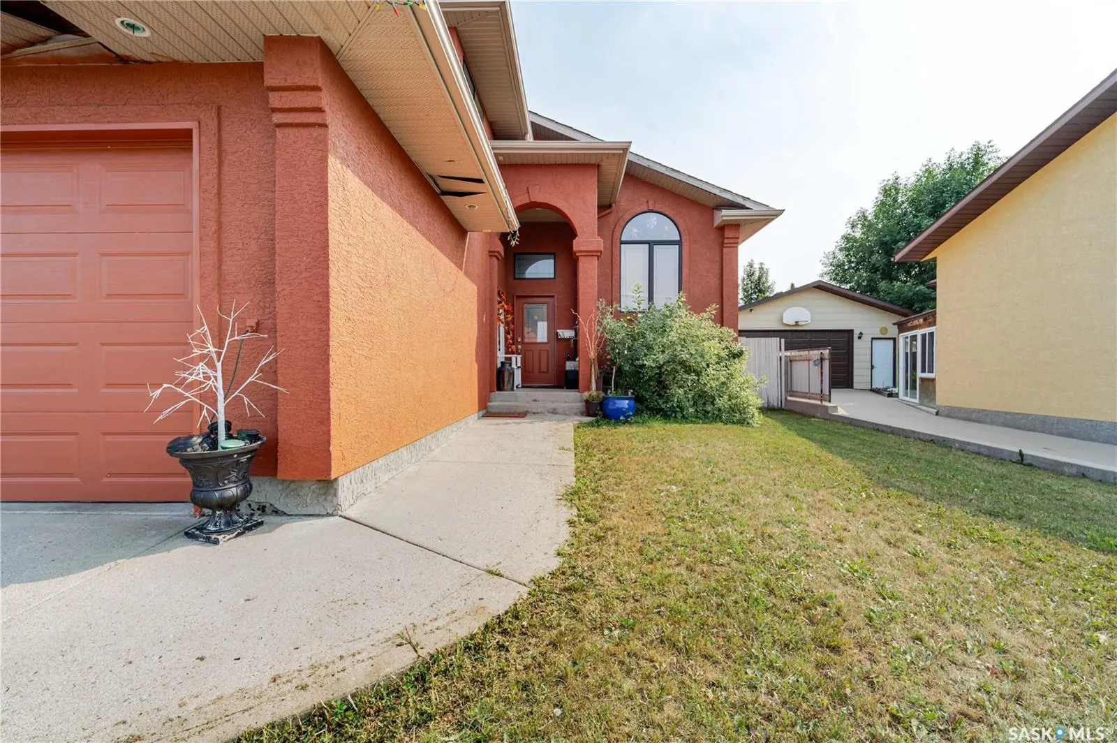 294 Wellington DRIVE