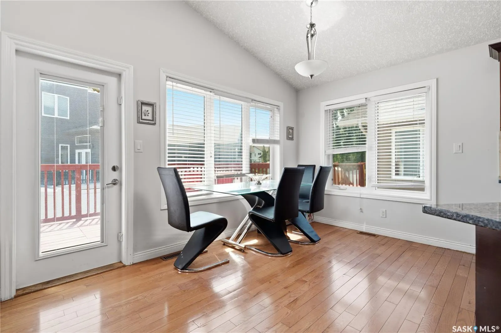 5122 Canuck CRESCENT