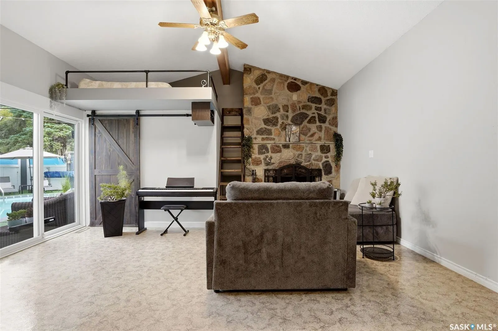 2705 Grant ROAD