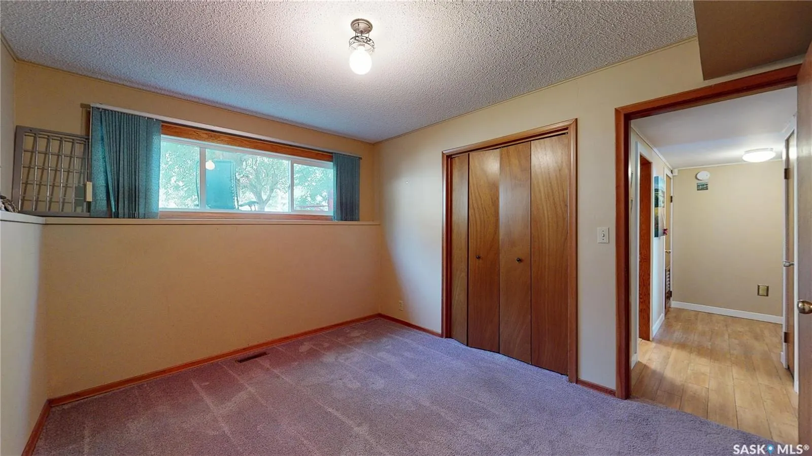 130 Cameron CRESCENT