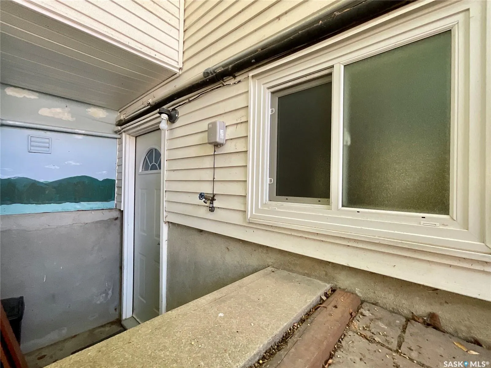130 Cameron CRESCENT