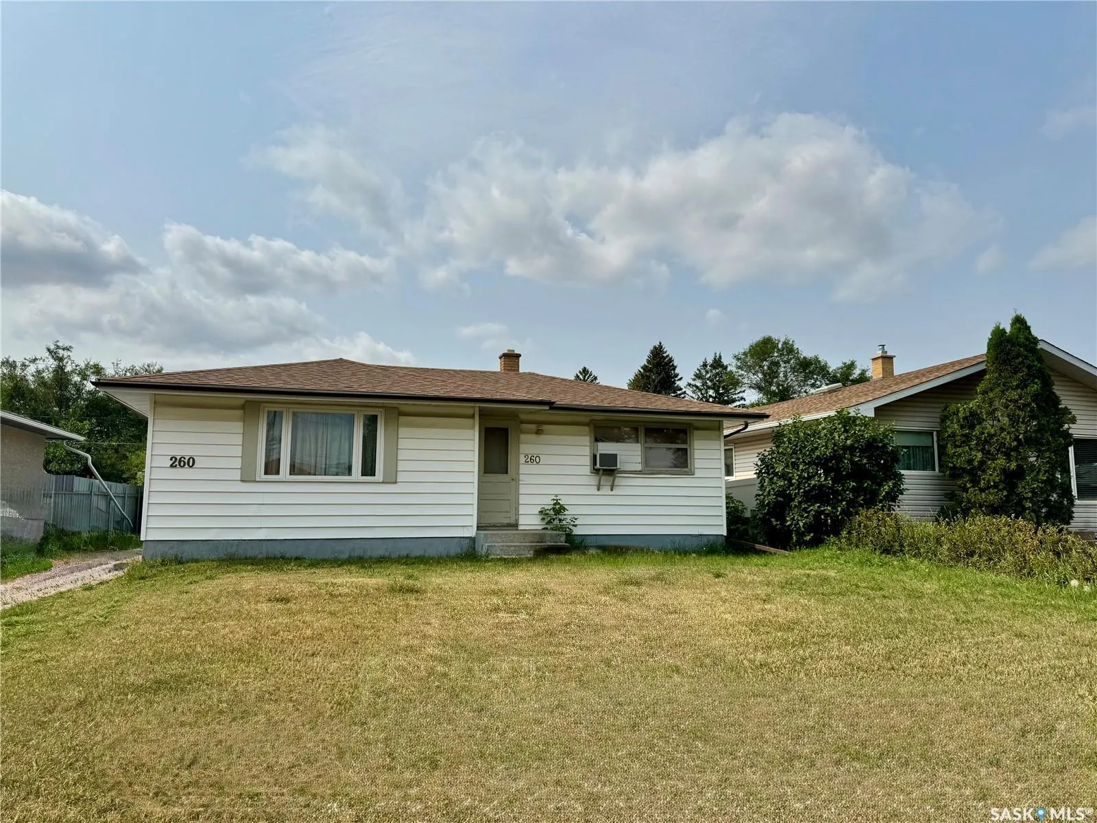 260 Angus STREET