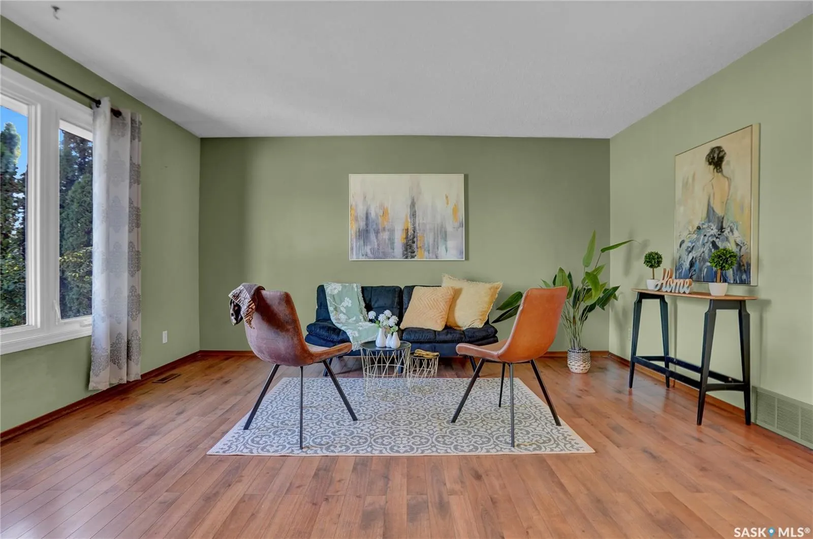 1507 Caribou STREET W