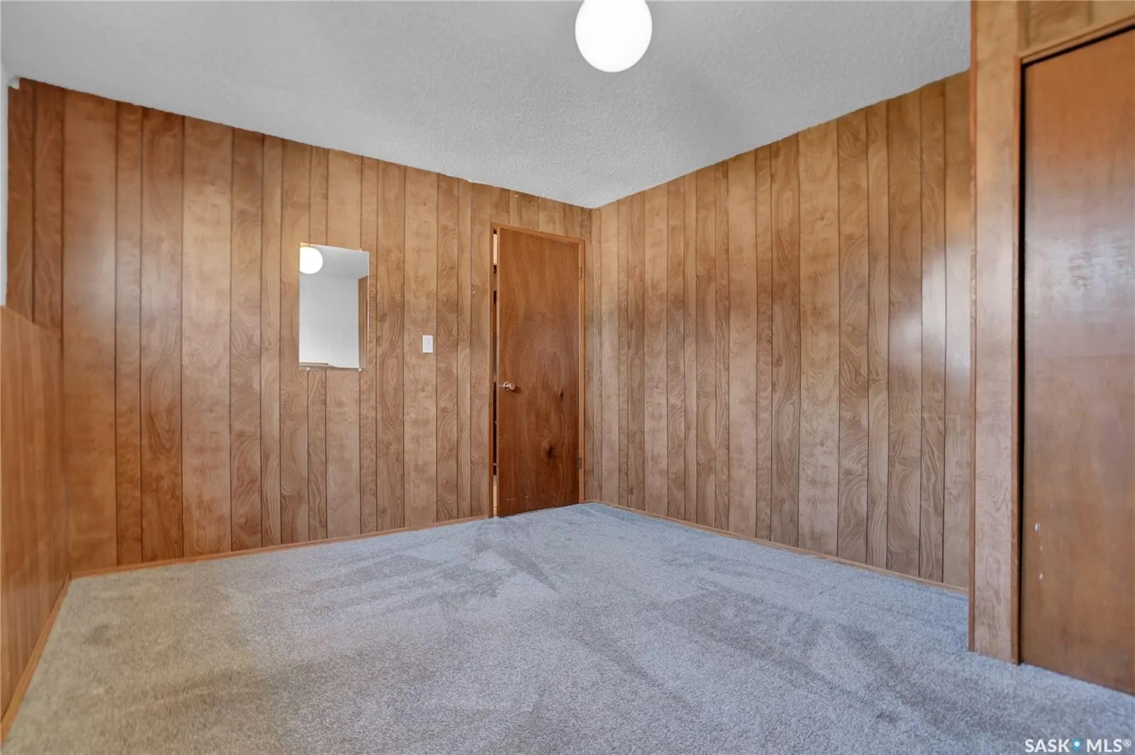 1507 Caribou STREET W