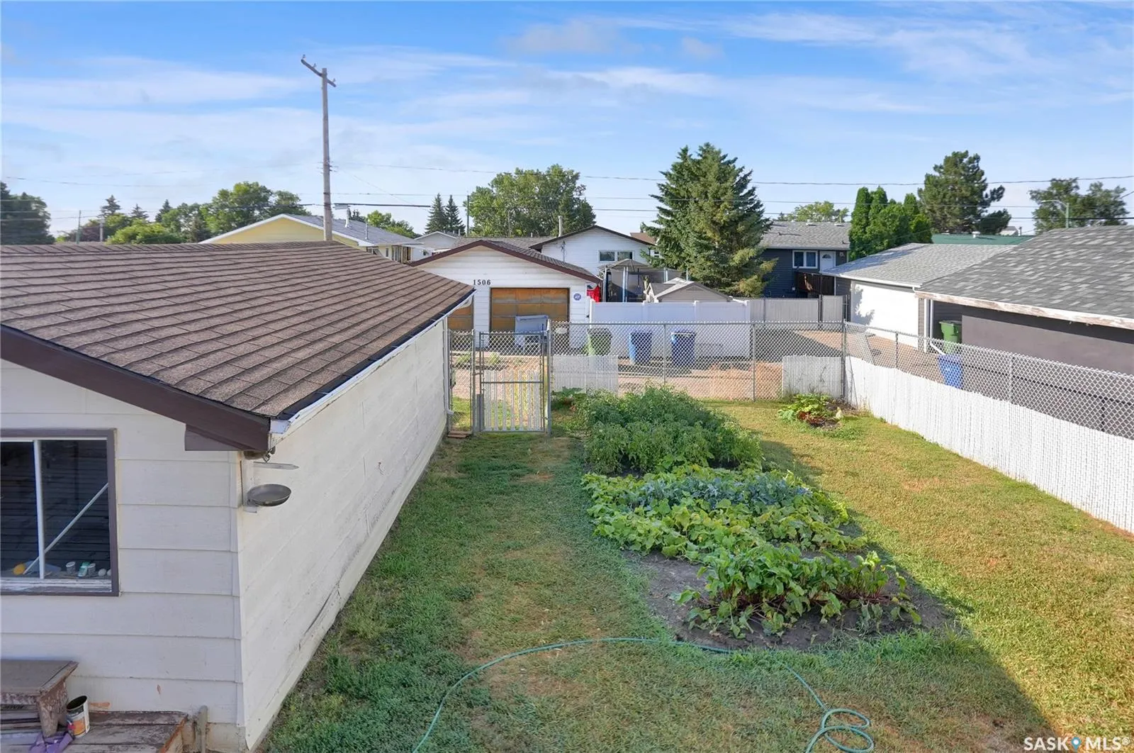 1507 Caribou STREET W
