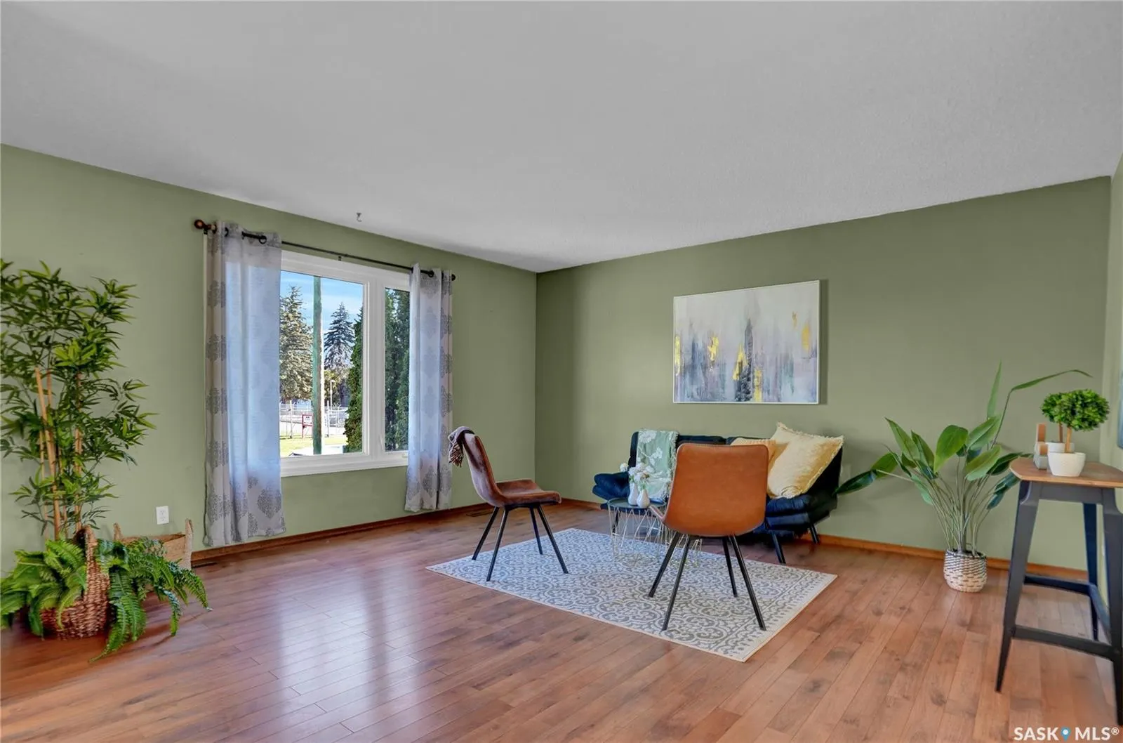 1507 Caribou STREET W