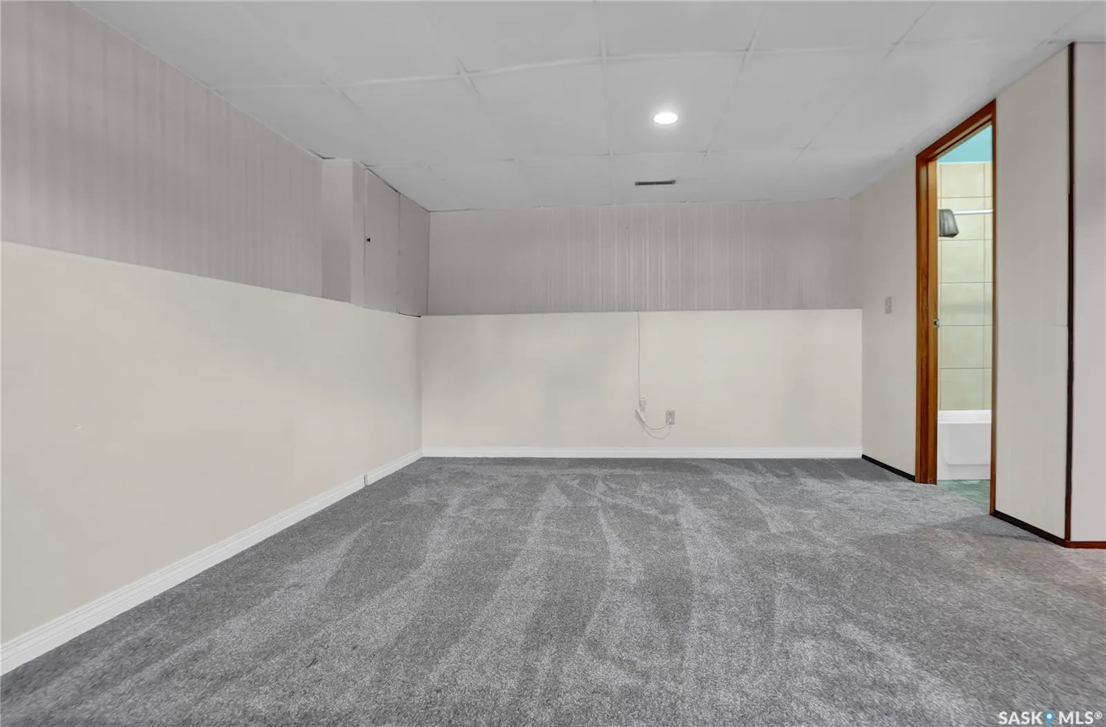 1507 Caribou STREET W