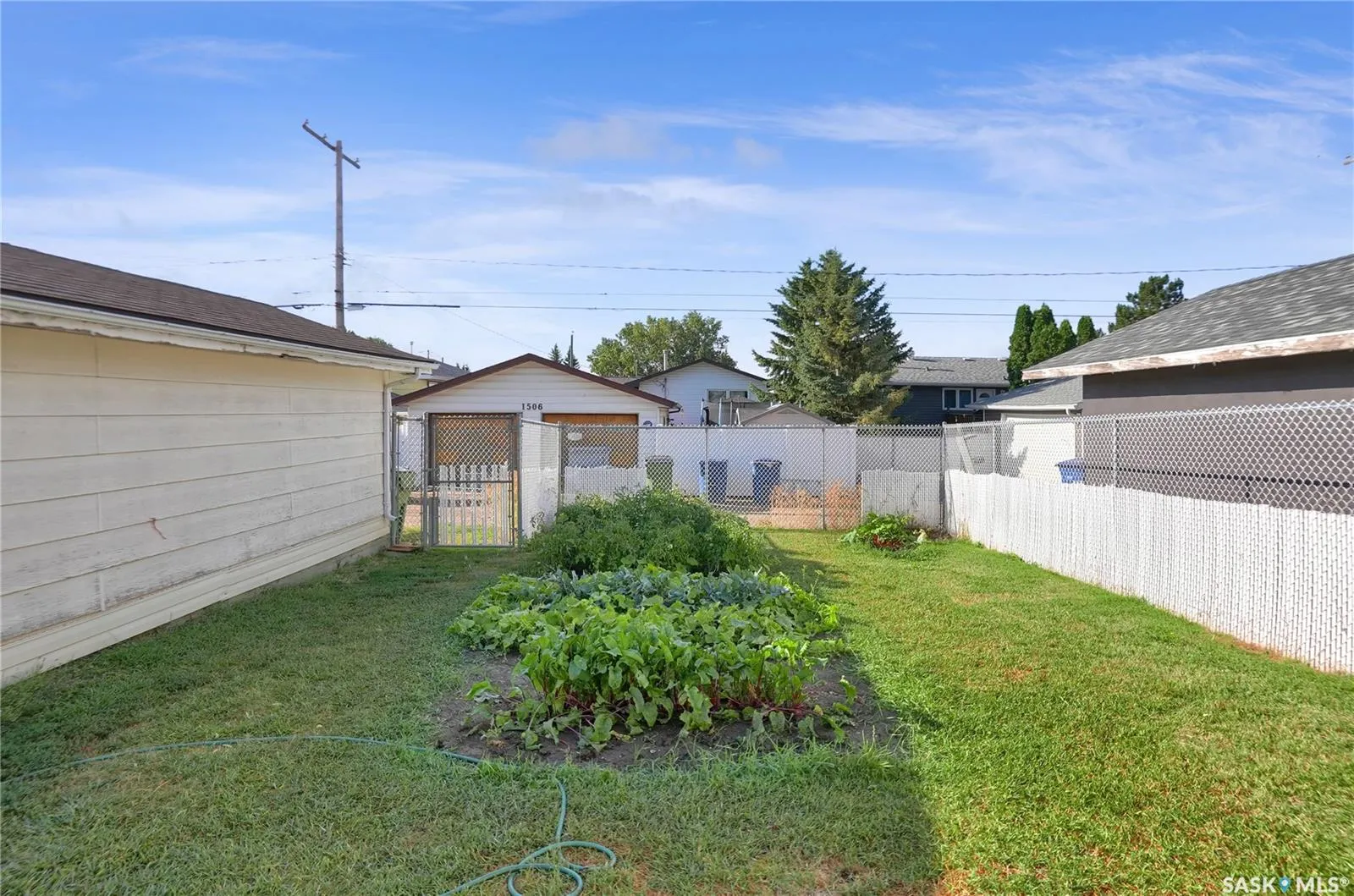 1507 Caribou STREET W