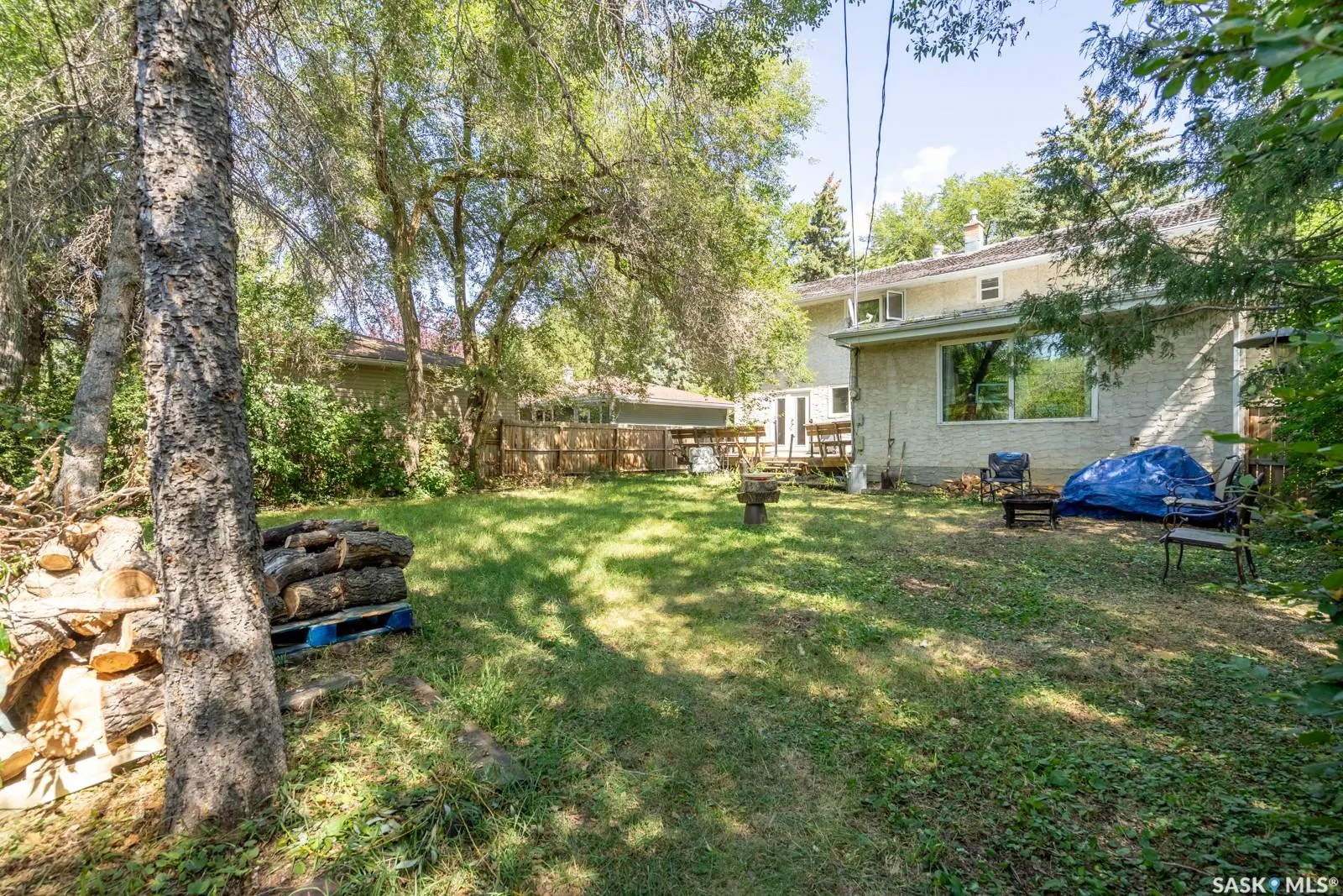 60 Dunning CRESCENT