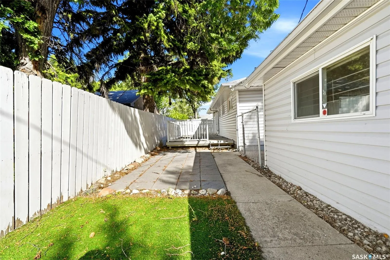 1410 4th AVENUE N