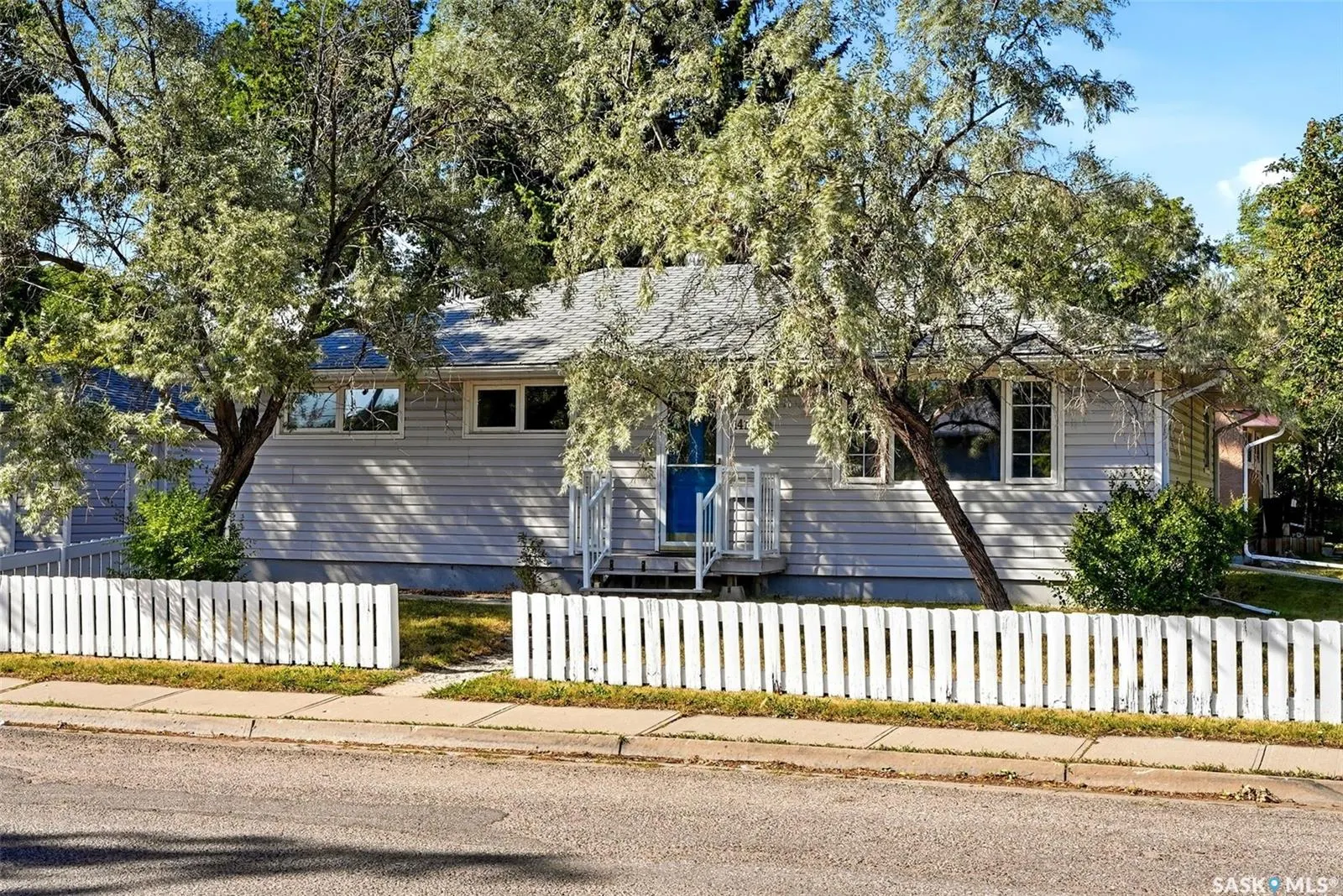 1410 4th AVENUE N