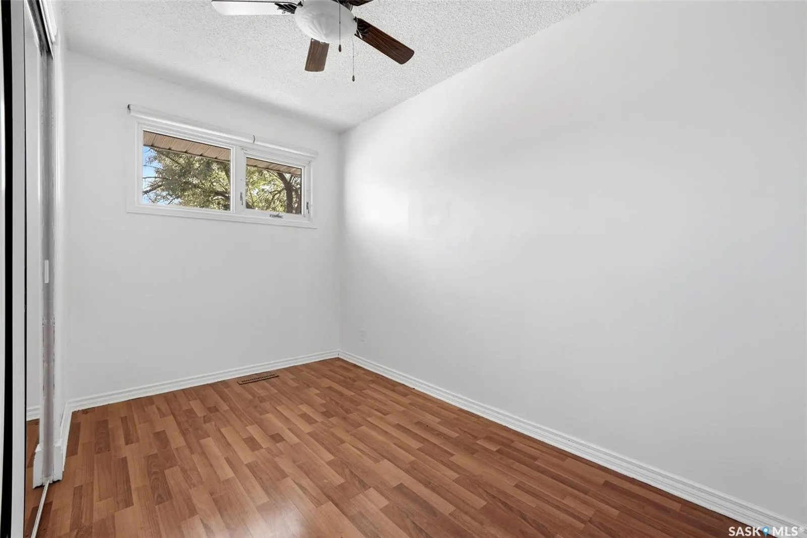 1410 4th AVENUE N