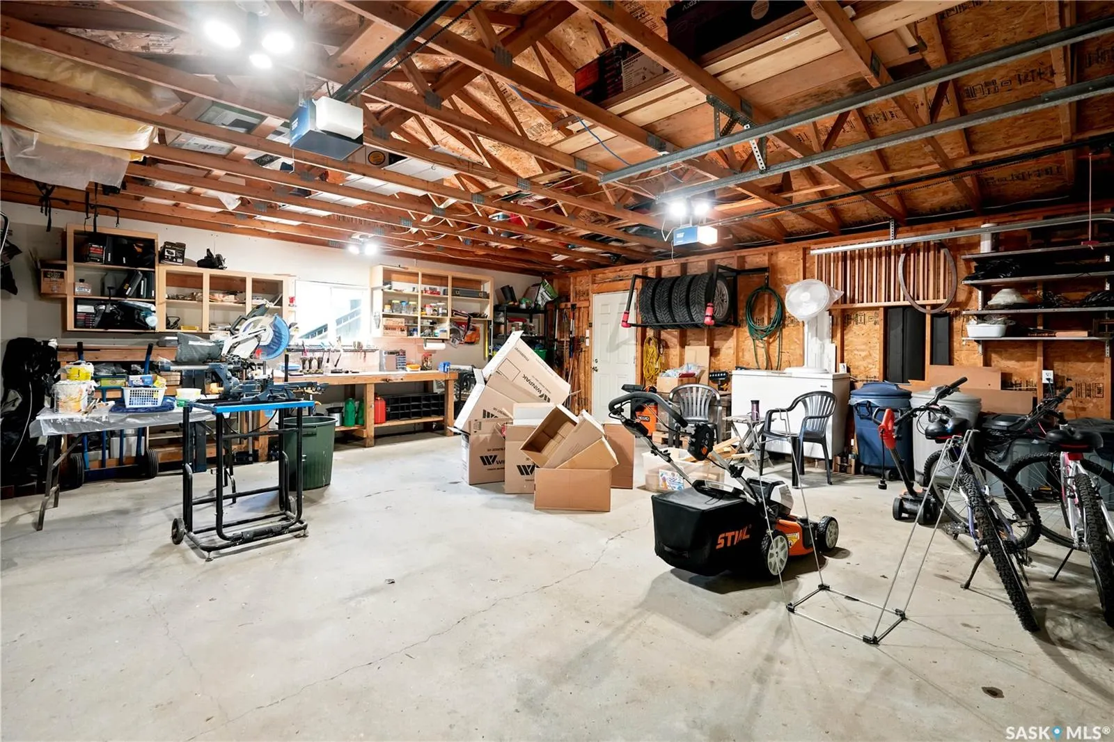 1630 Spadina DRIVE