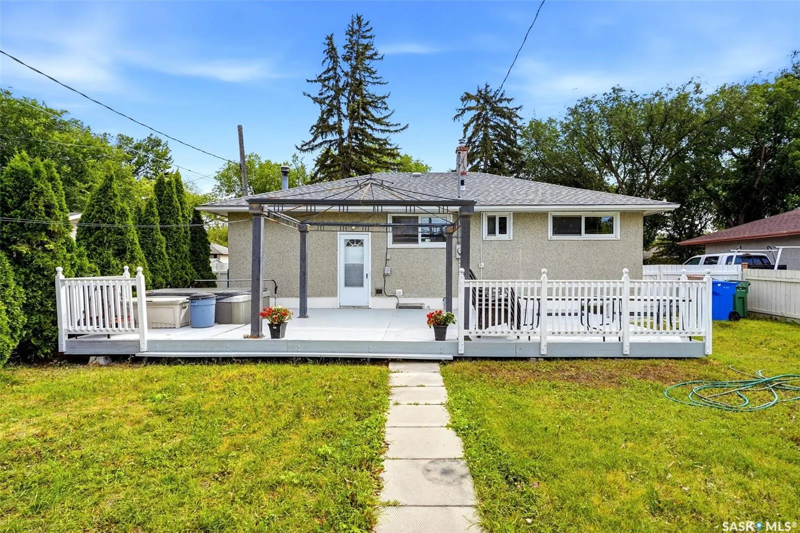 202 McCannel STREET