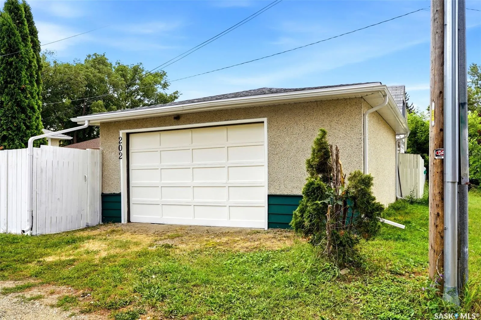 202 McCannel STREET