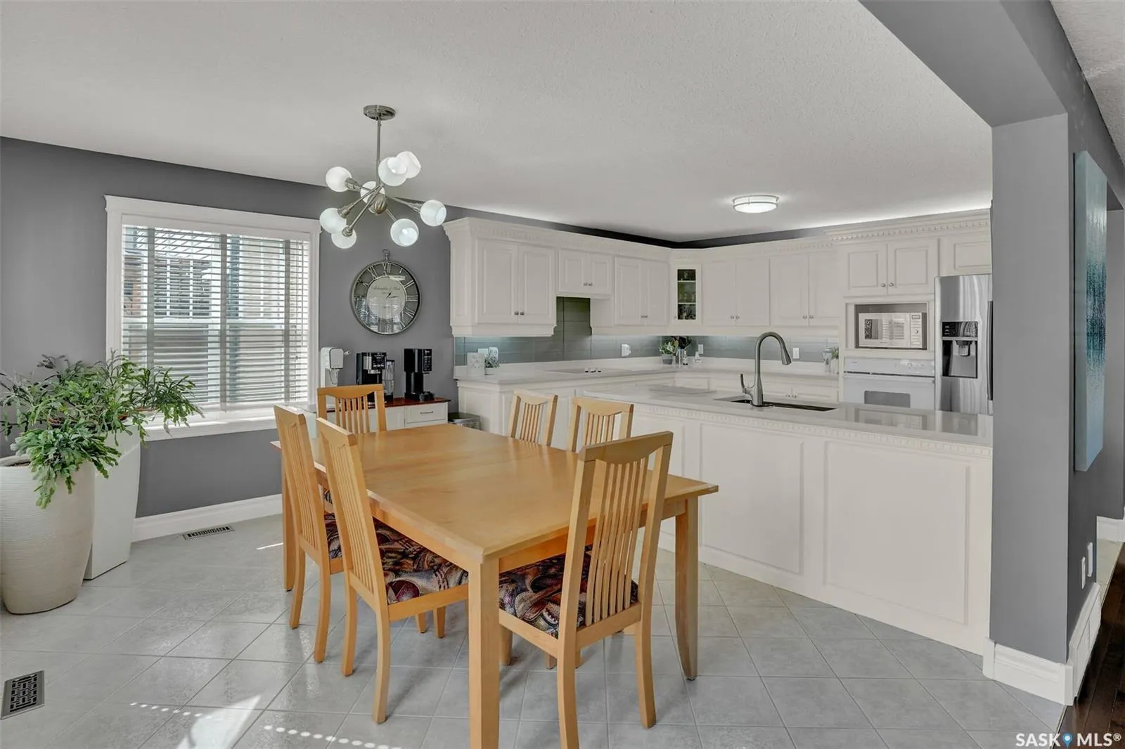 10302 WASCANA ESTATES