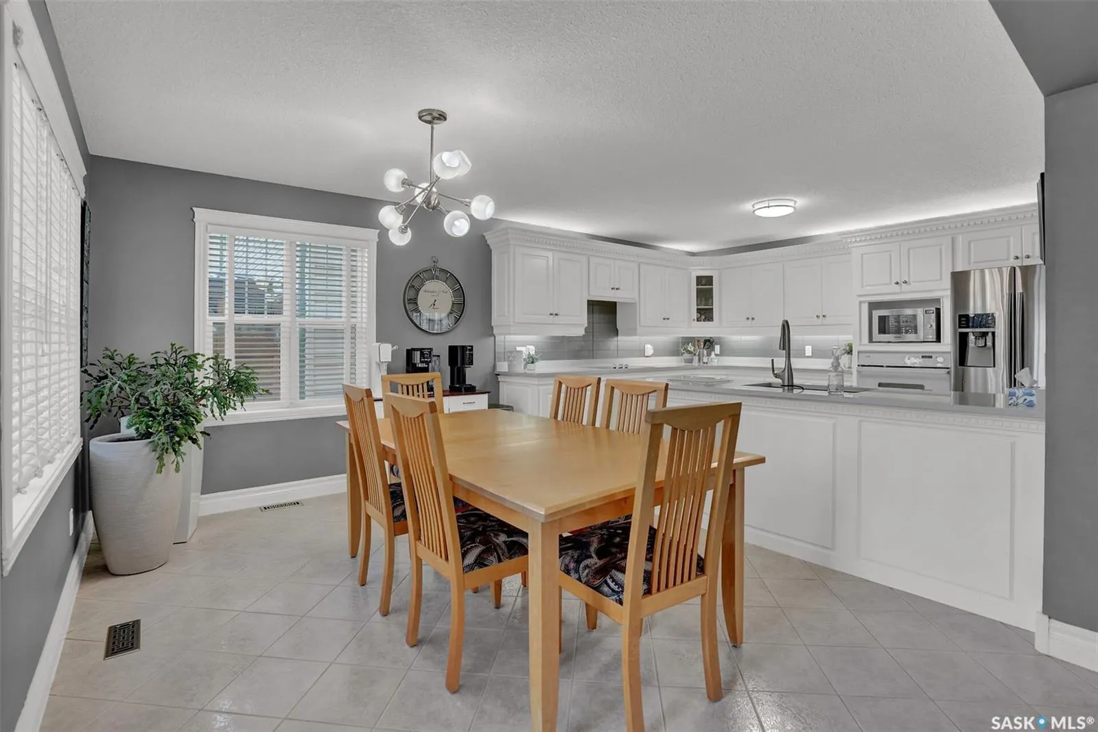 10302 WASCANA ESTATES