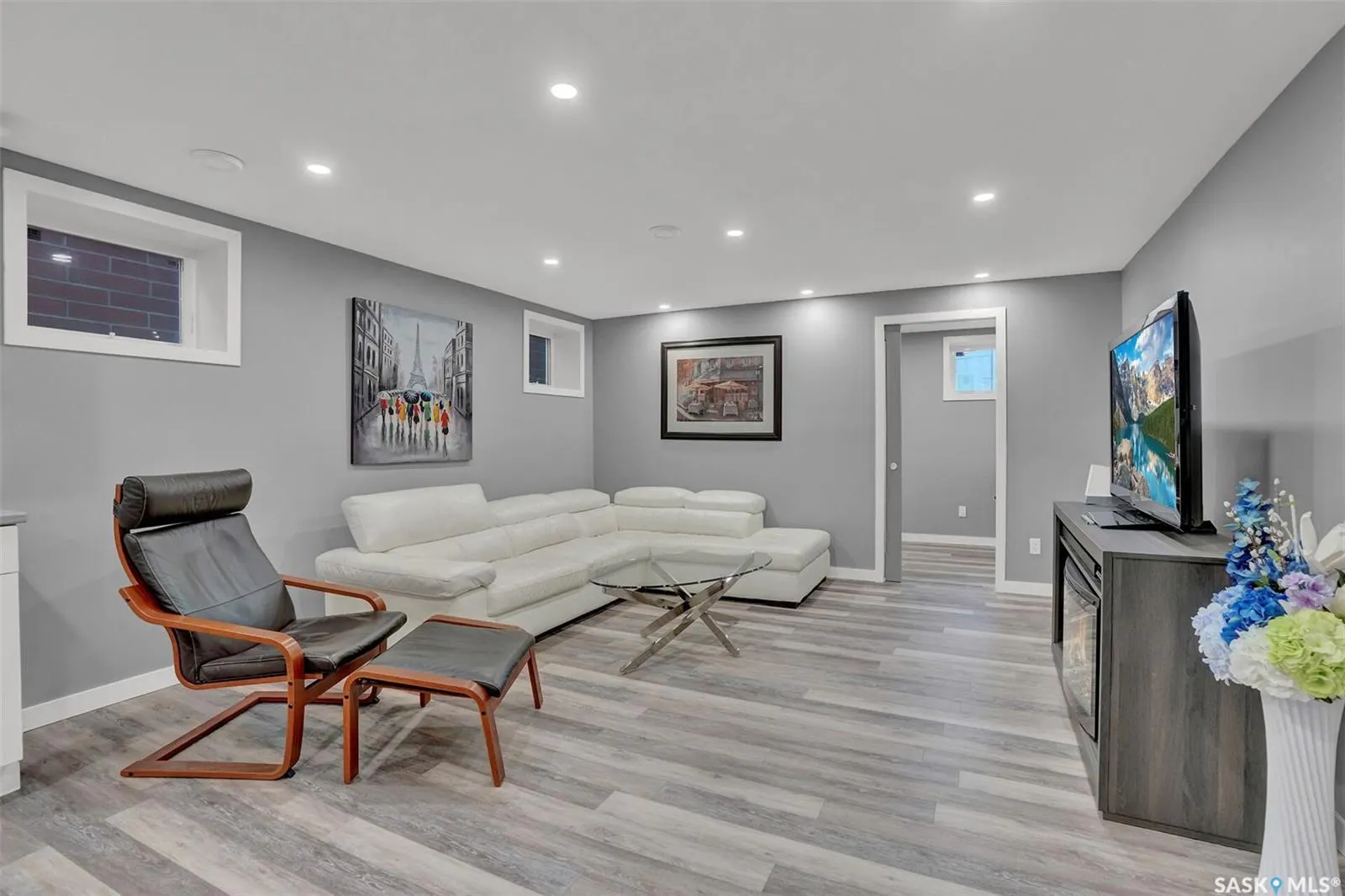 10302 WASCANA ESTATES