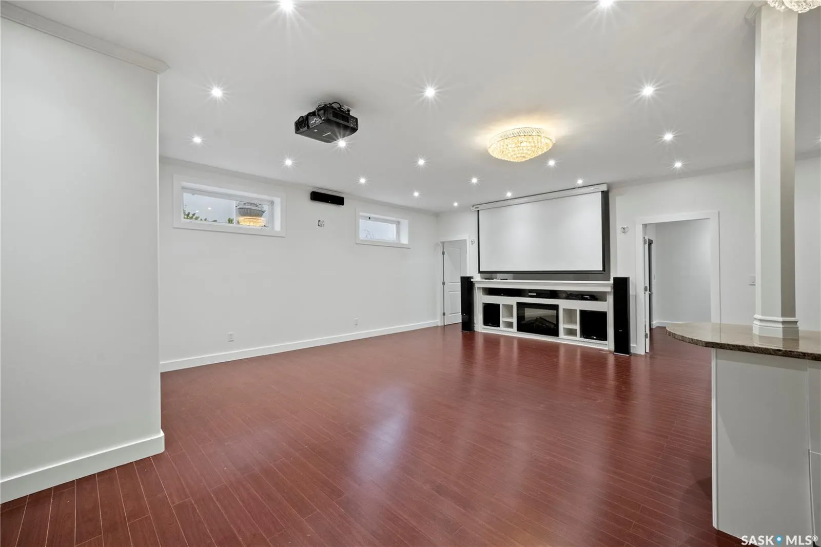 4622 Malcolm DRIVE