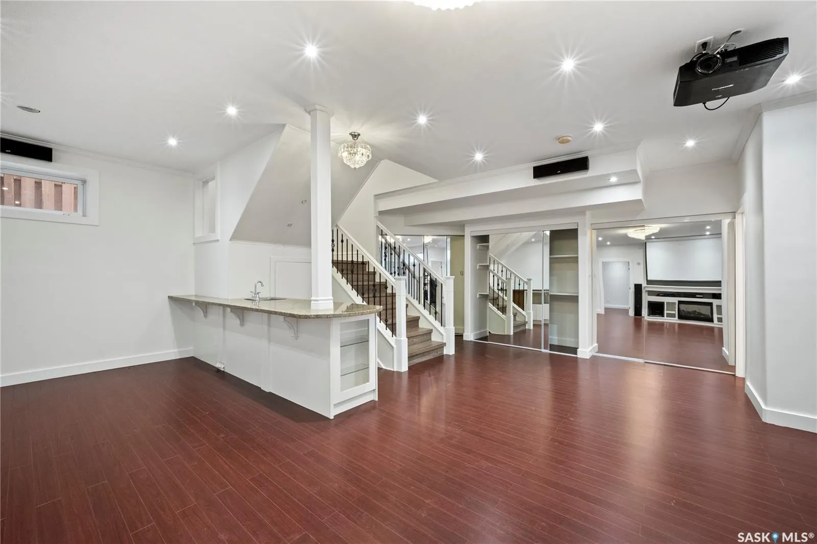 4622 Malcolm DRIVE