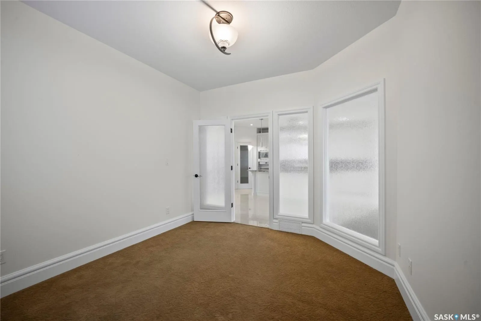4622 Malcolm DRIVE