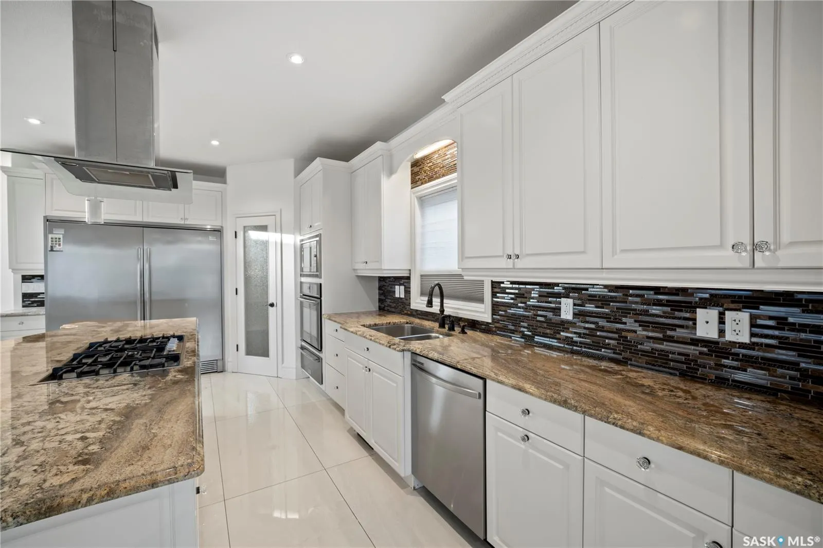 4622 Malcolm DRIVE