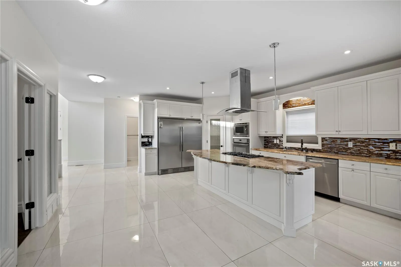 4622 Malcolm DRIVE