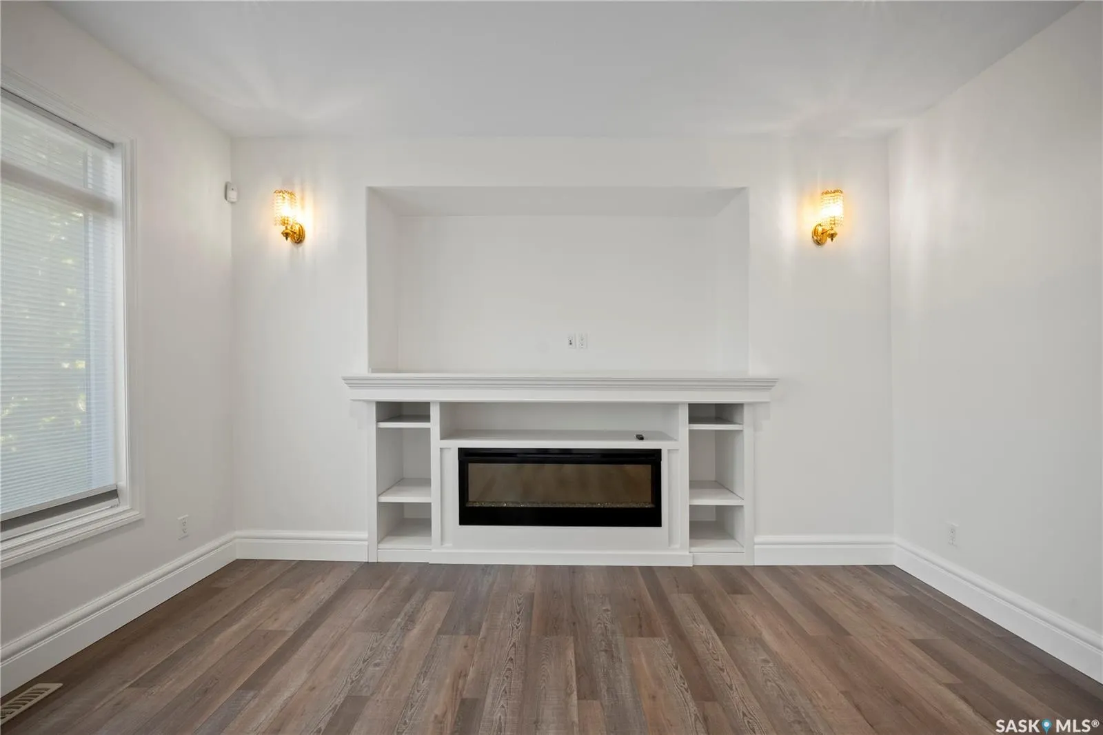 4622 Malcolm DRIVE