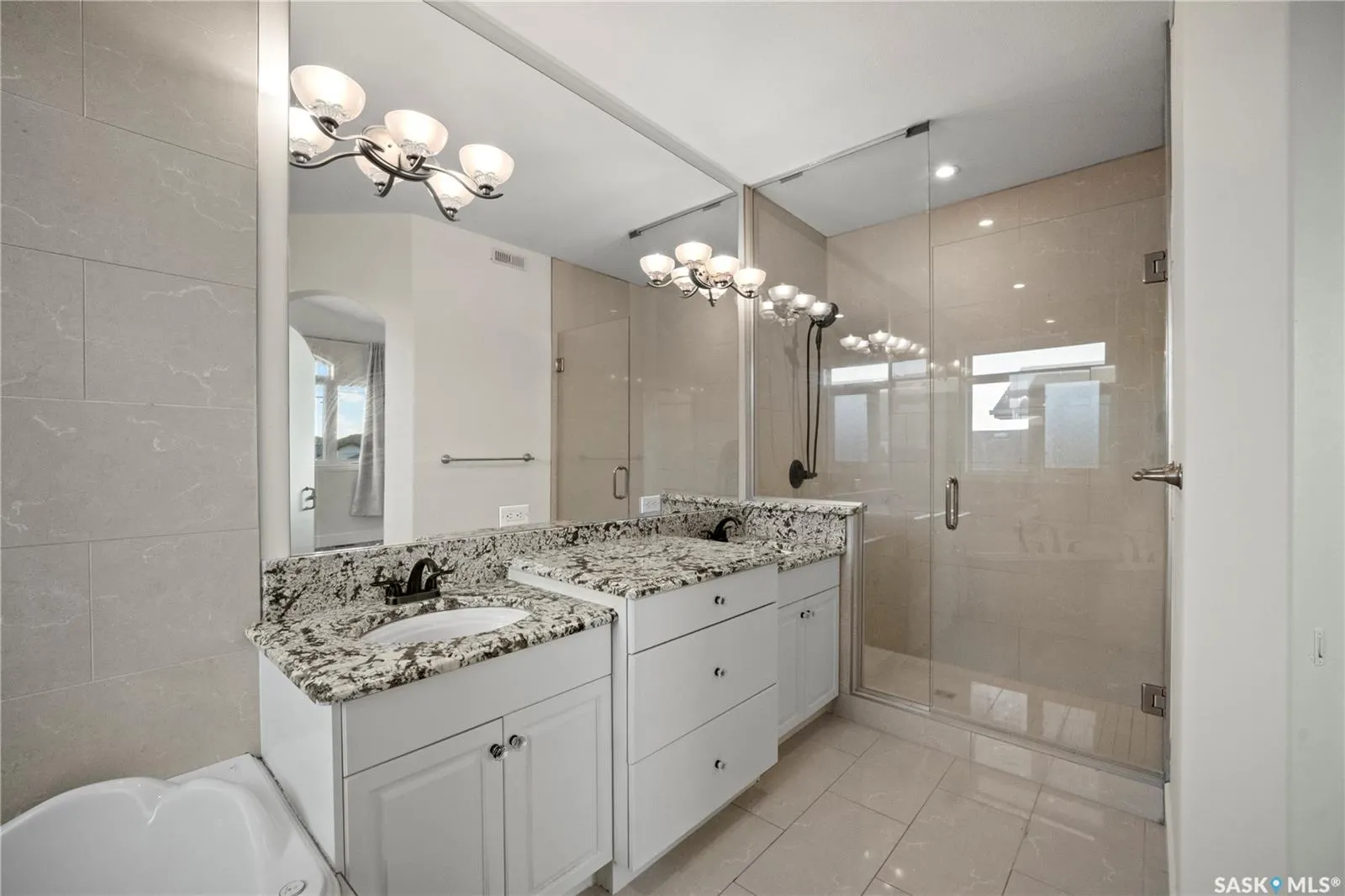 4622 Malcolm DRIVE