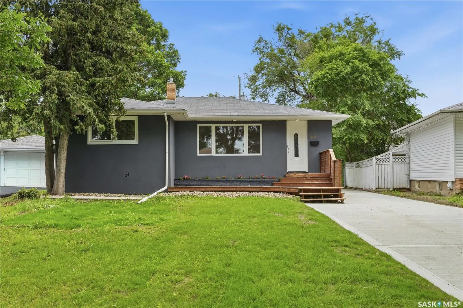 2819 Montreal CRESCENT