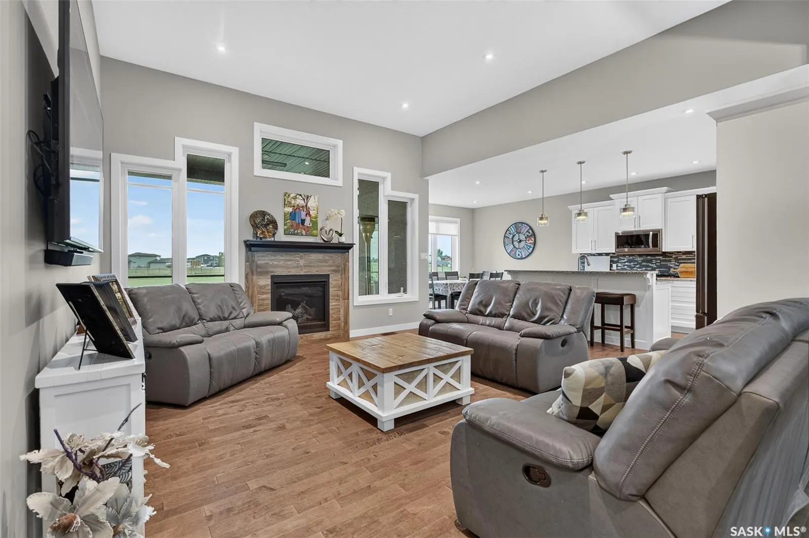 1214 Meier DRIVE