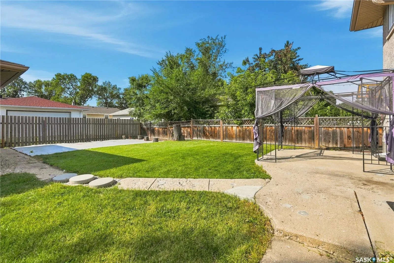 145 Dalgliesh DRIVE