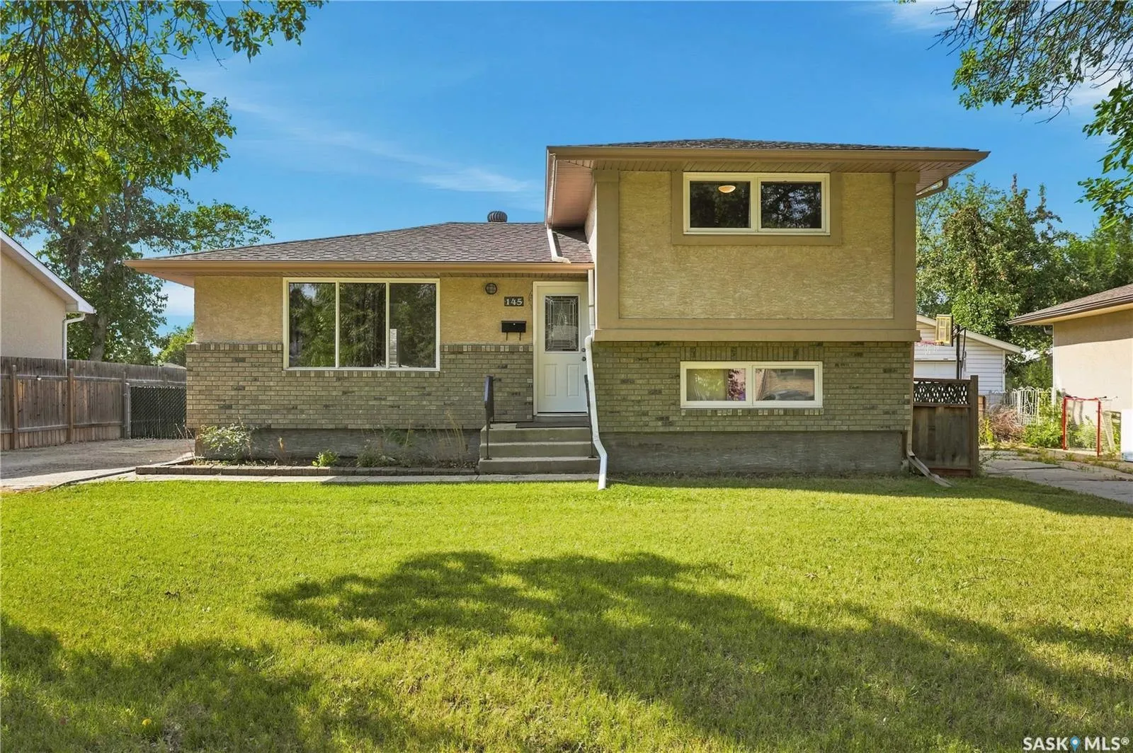 145 Dalgliesh DRIVE