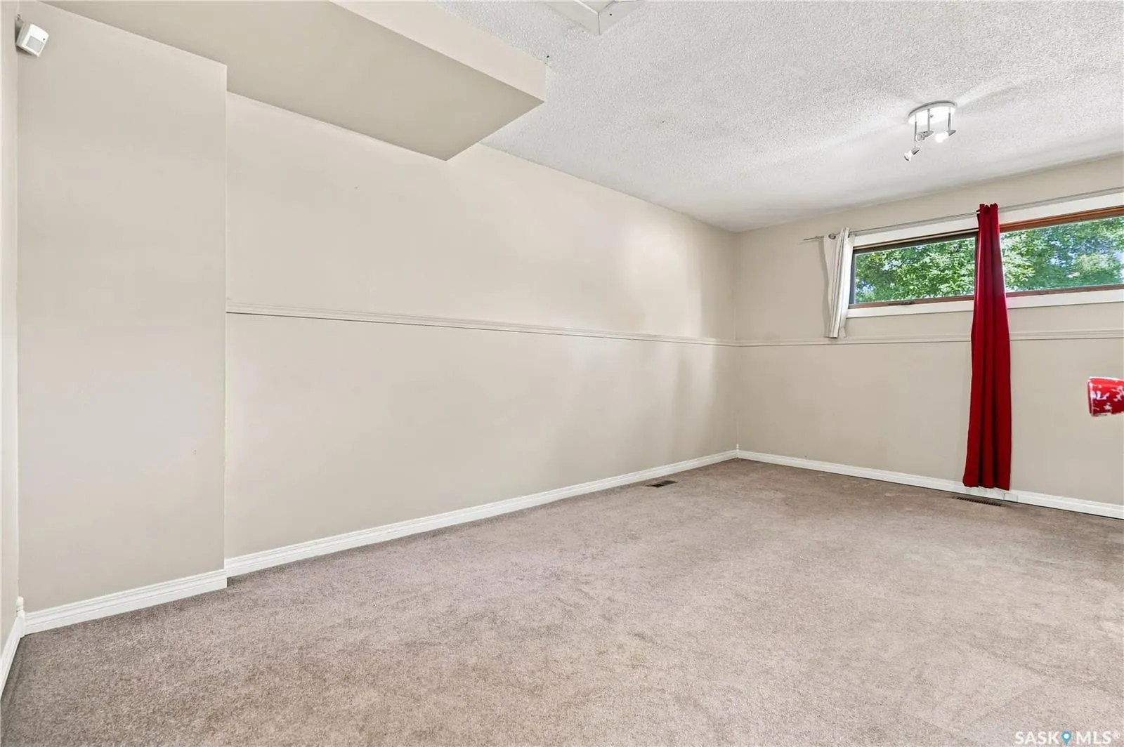 145 Dalgliesh DRIVE
