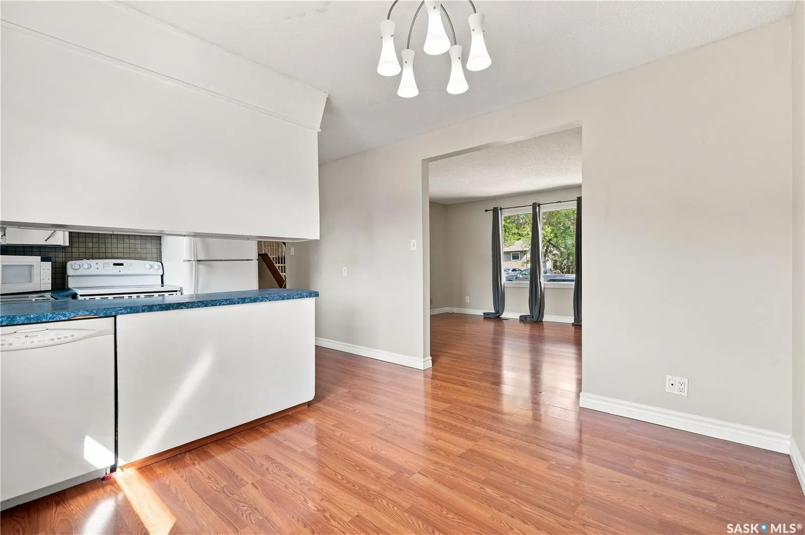 145 Dalgliesh DRIVE