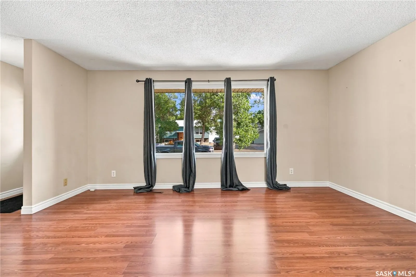 145 Dalgliesh DRIVE