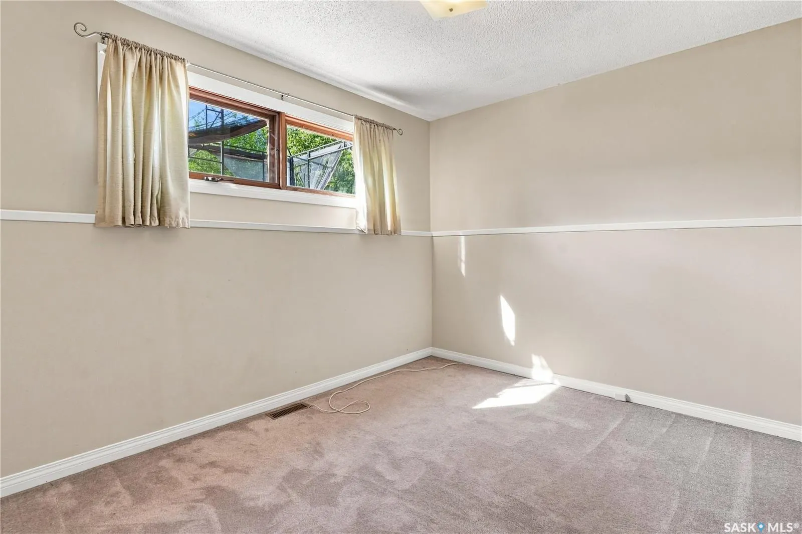 145 Dalgliesh DRIVE