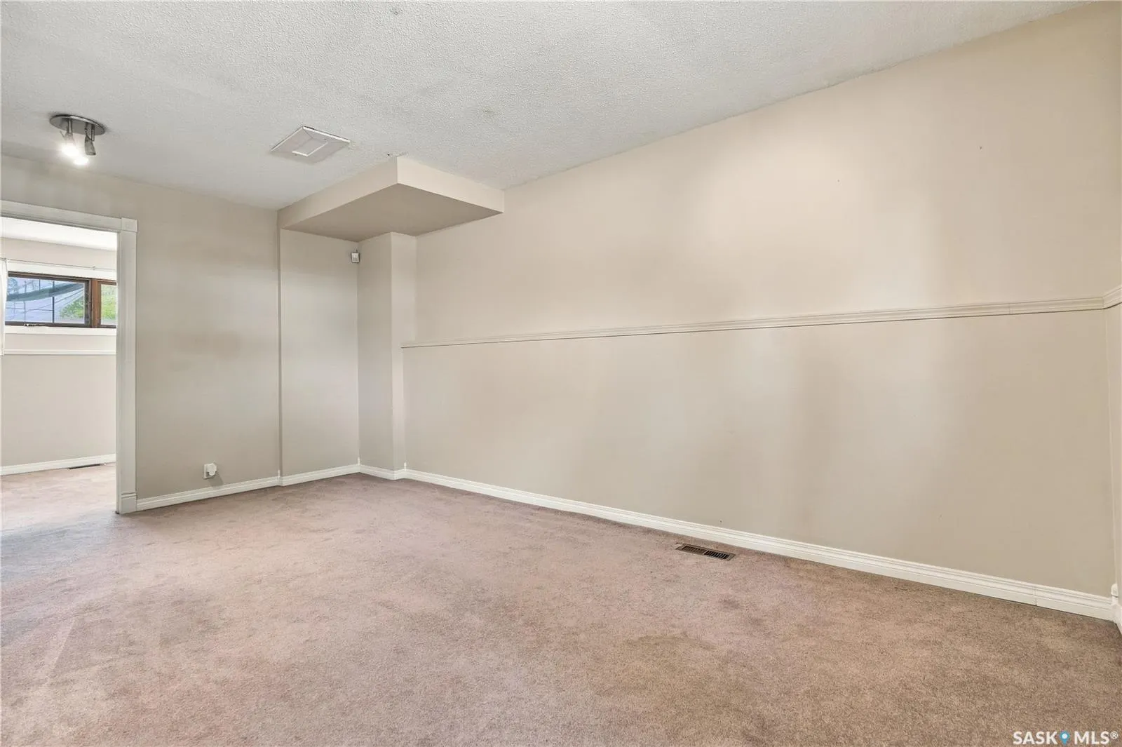 145 Dalgliesh DRIVE