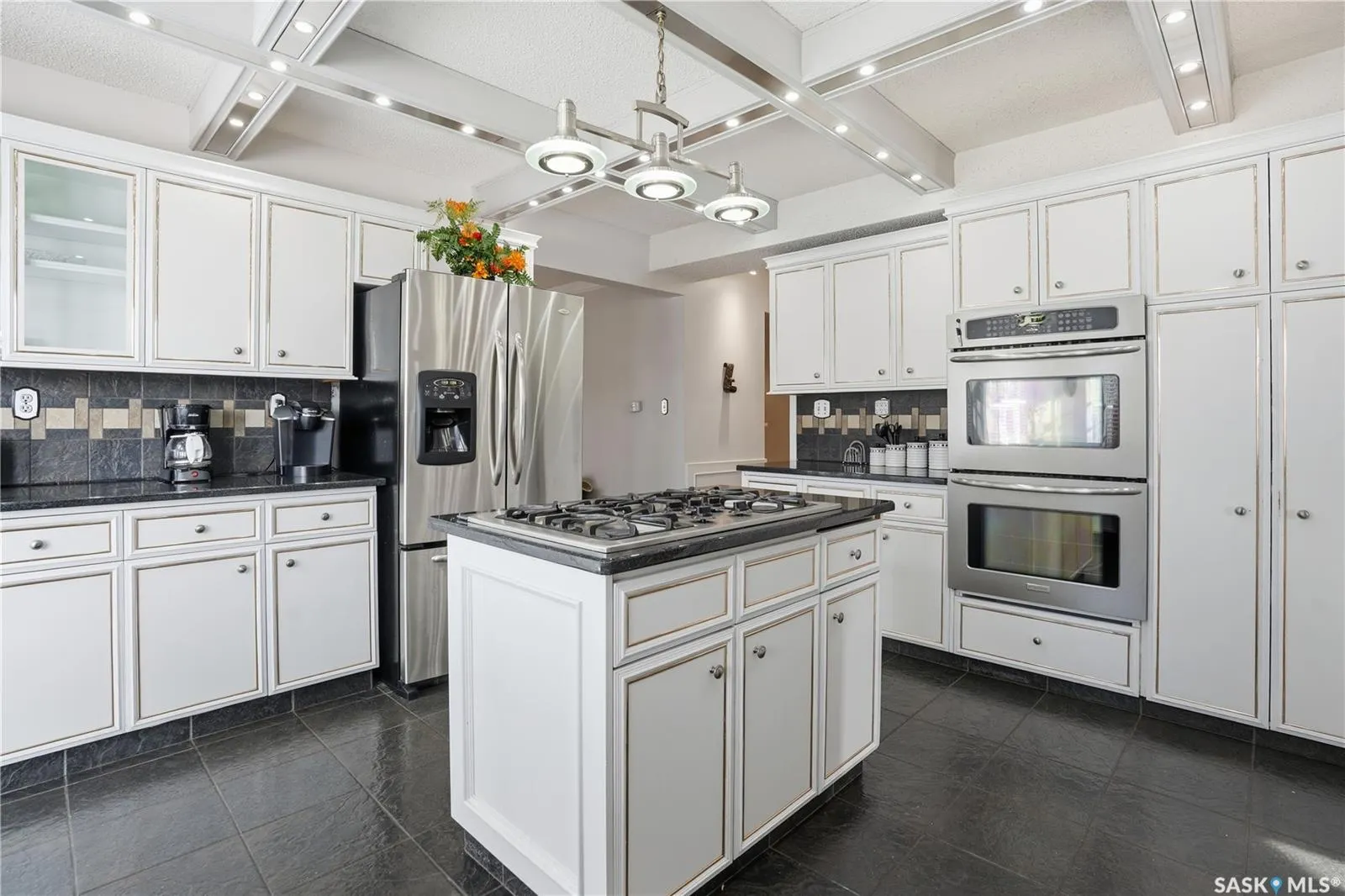 10 Meadow BAY