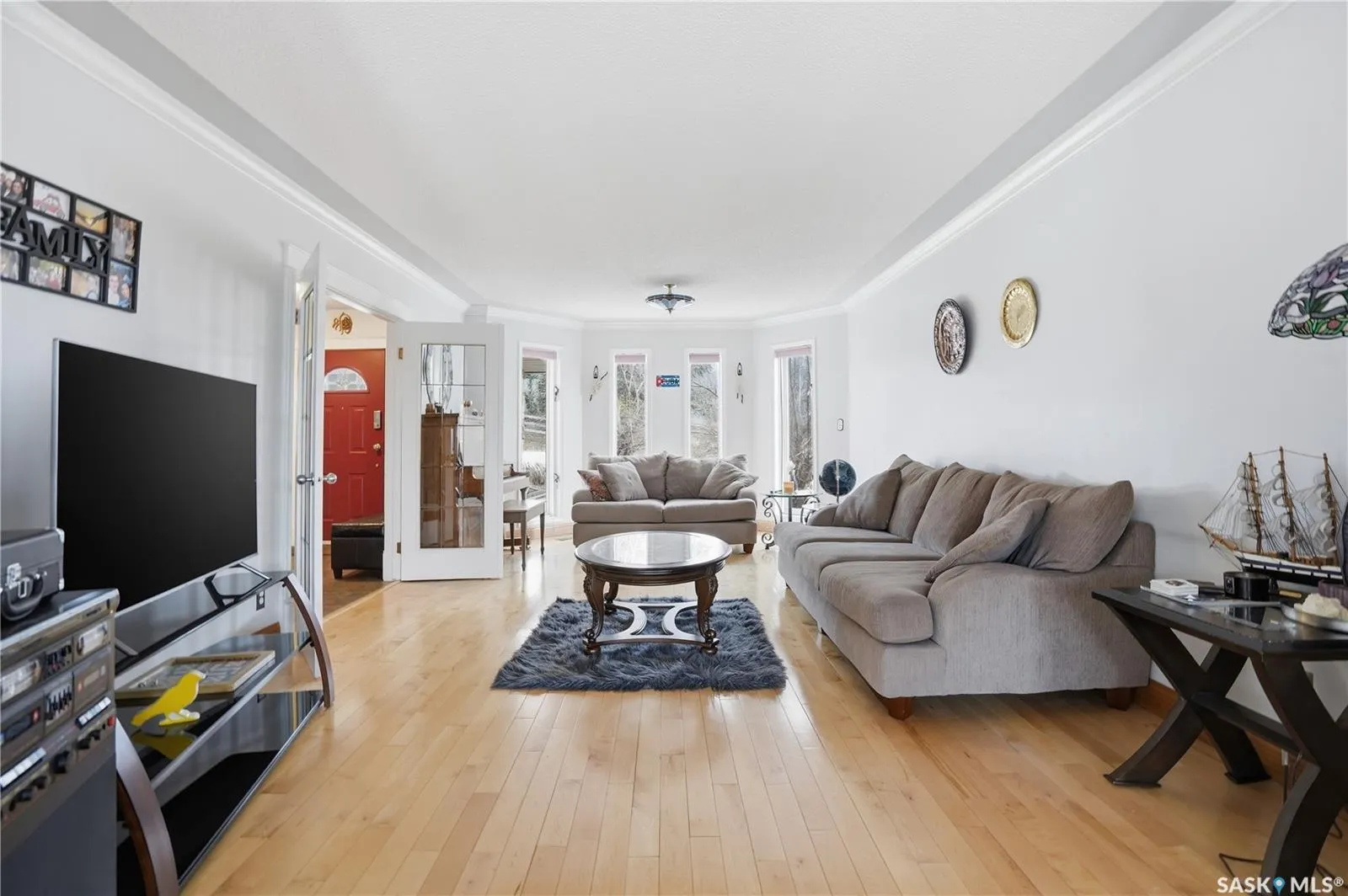 10 Meadow BAY