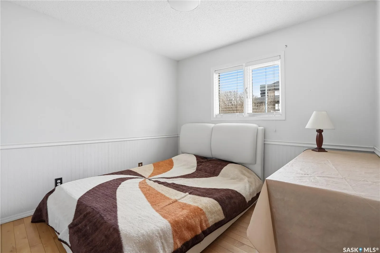 10 Meadow BAY