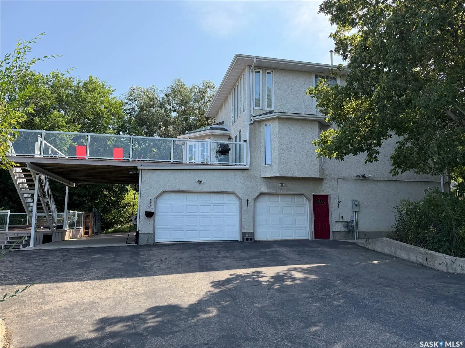 10 Meadow BAY